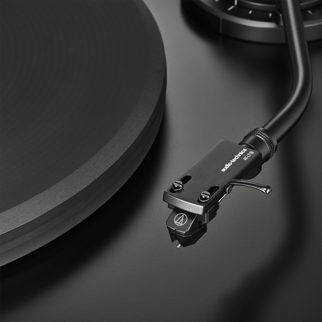 Audio-Technica: AT-LP7X Turntable