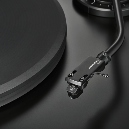 Audio-Technica: AT-LP7X Turntable