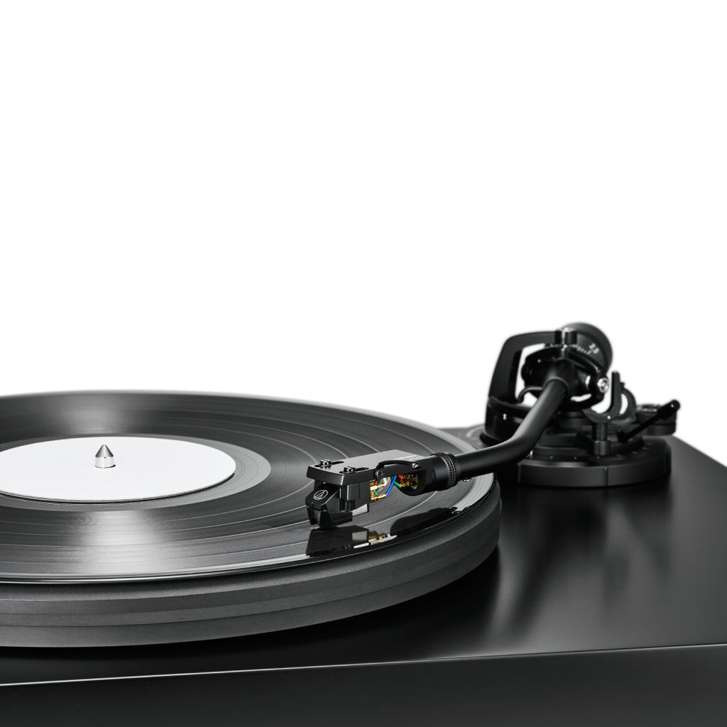 Audio-Technica: AT-LP7X Turntable
