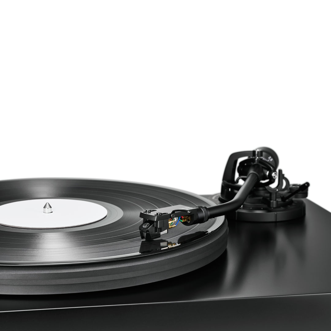 Audio-Technica: AT-LP7X Turntable