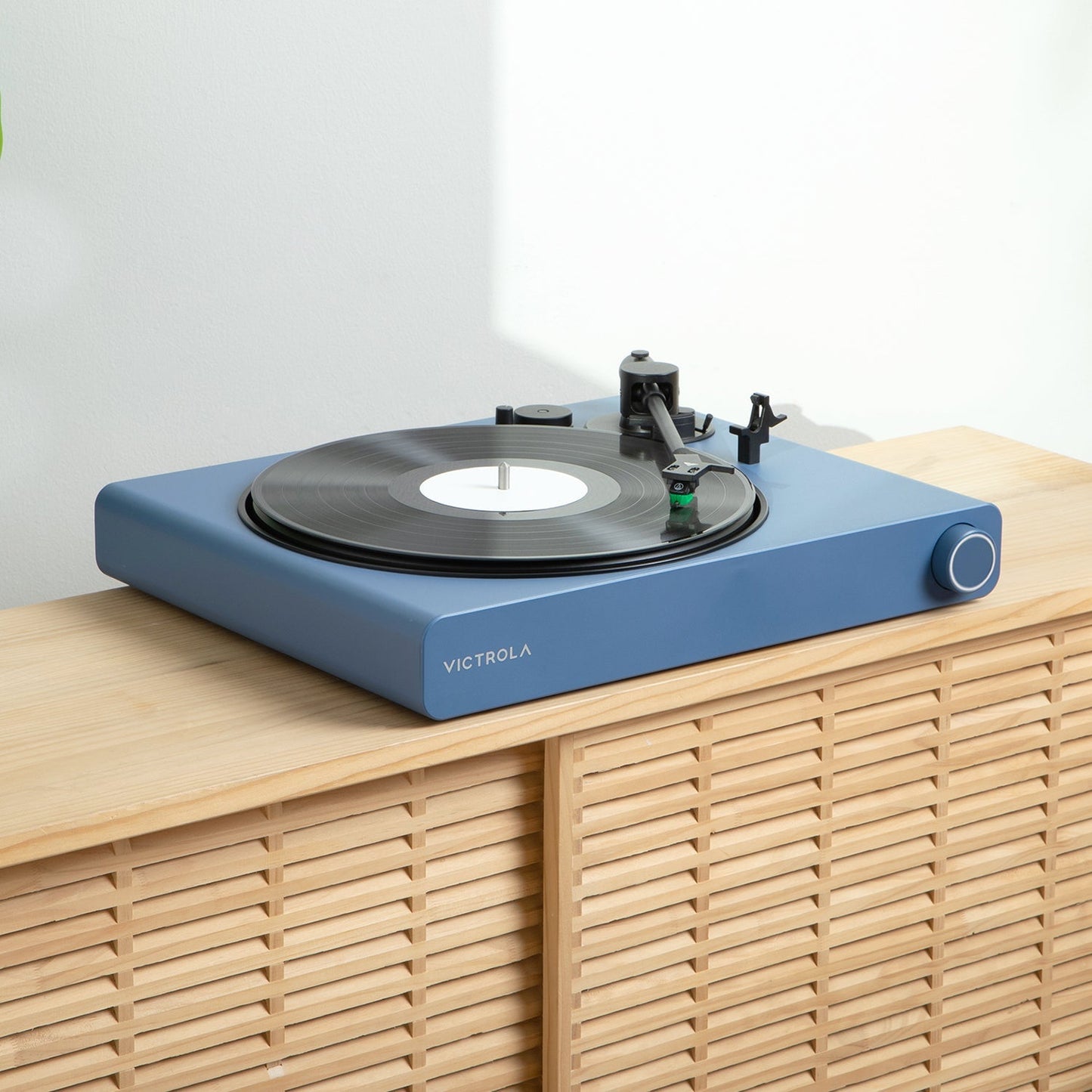 Victrola: Stream Onyx (Bluetooth / Wi-Fi / Works With Sonos) Turntable