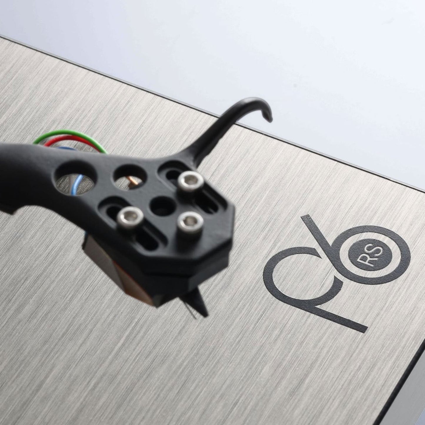 Rega: Planar 6 RS Turntable w/ ND9 Cartridge - Aluminum - PRE-ORDER
